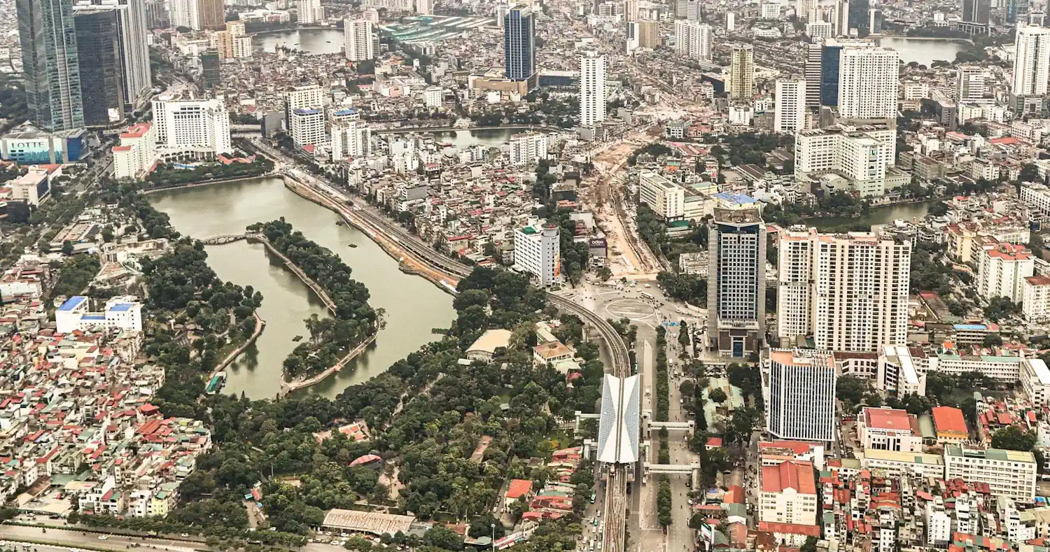 Hà Nội 2035: Phân tích xu hướng chung cư hóa, tái thiết đô thị và vùng đô thị mở rộng quanh Thủ đô